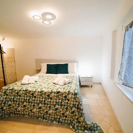 Domus Lapis - Con Terrazza Panoramica Prázdninový dům Ostuni